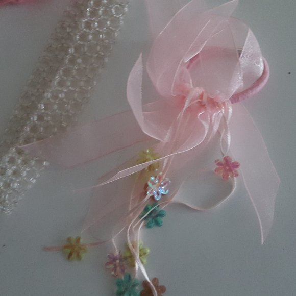 Girl's Hair Accessories - Picture 4 of 6